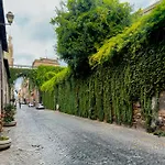Monserrato Charme Apartment - Campo Dei Fiori