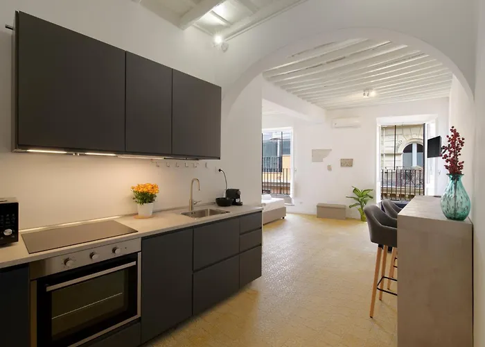 Monserrato Charme Apartment - Campo Dei Fiori
