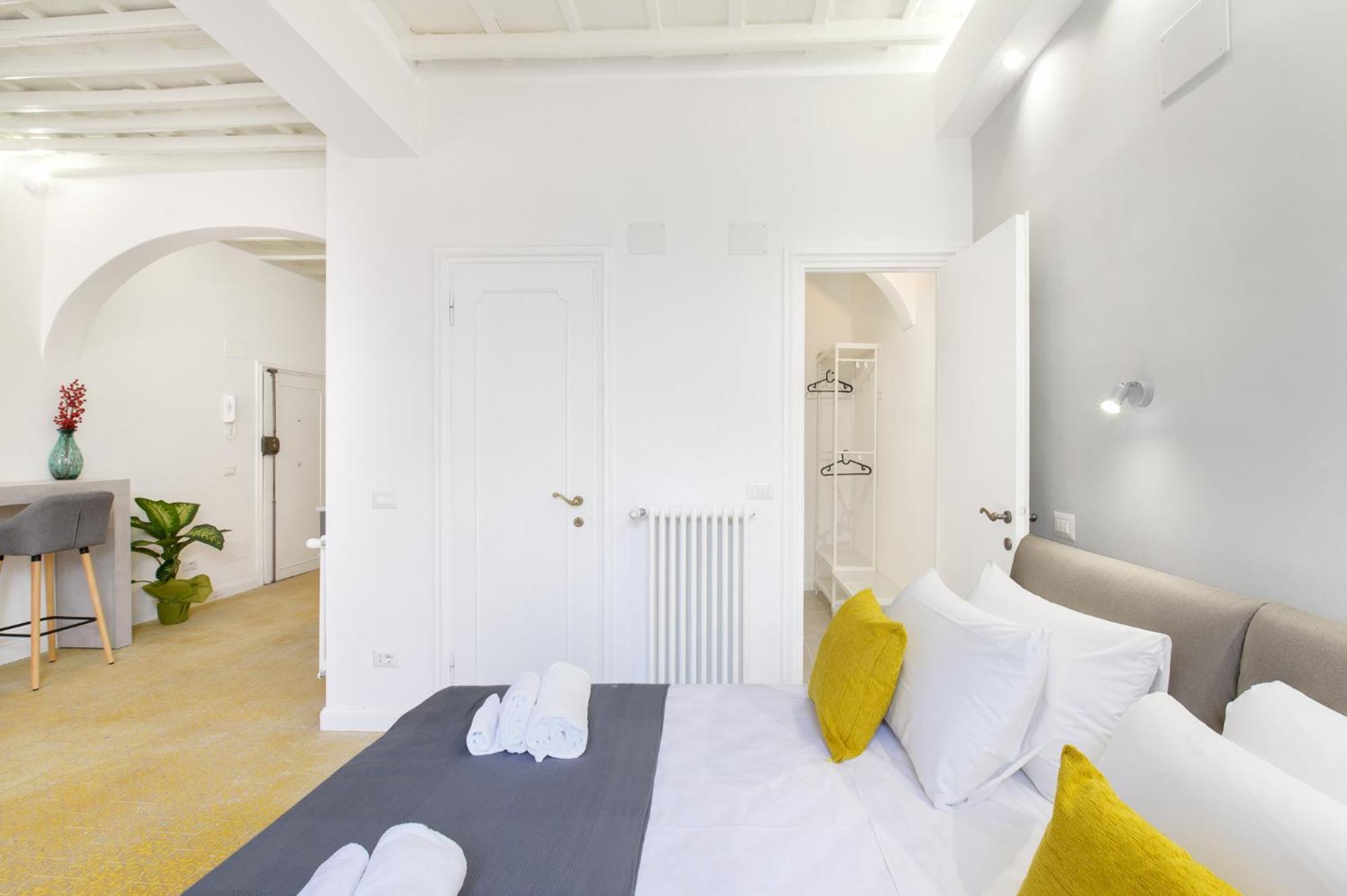 Monserrato Charme - Campo Dei Fiori Apartment